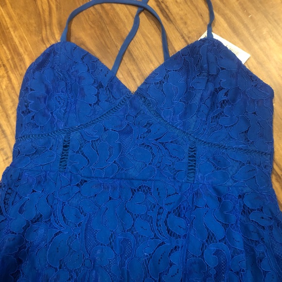 Blue lace strappy dress - Picture 5 of 5